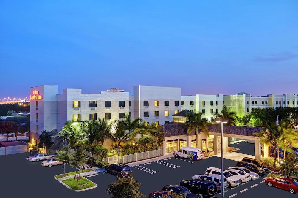 Hilton Garden Inn West Palm Beach Airport photo 2