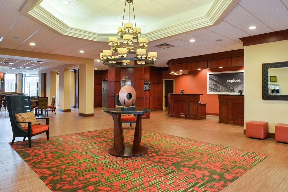 Hampton Inn Frederick photo 4