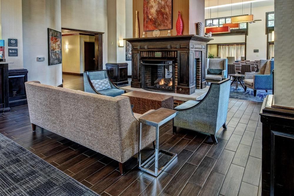 Hampton Inn & Suites Nashville-Vanderbilt-Elliston Place photo 2