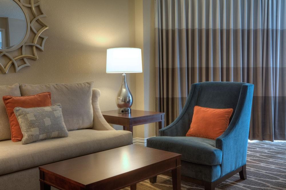 Hilton Houston Westchase photo 4