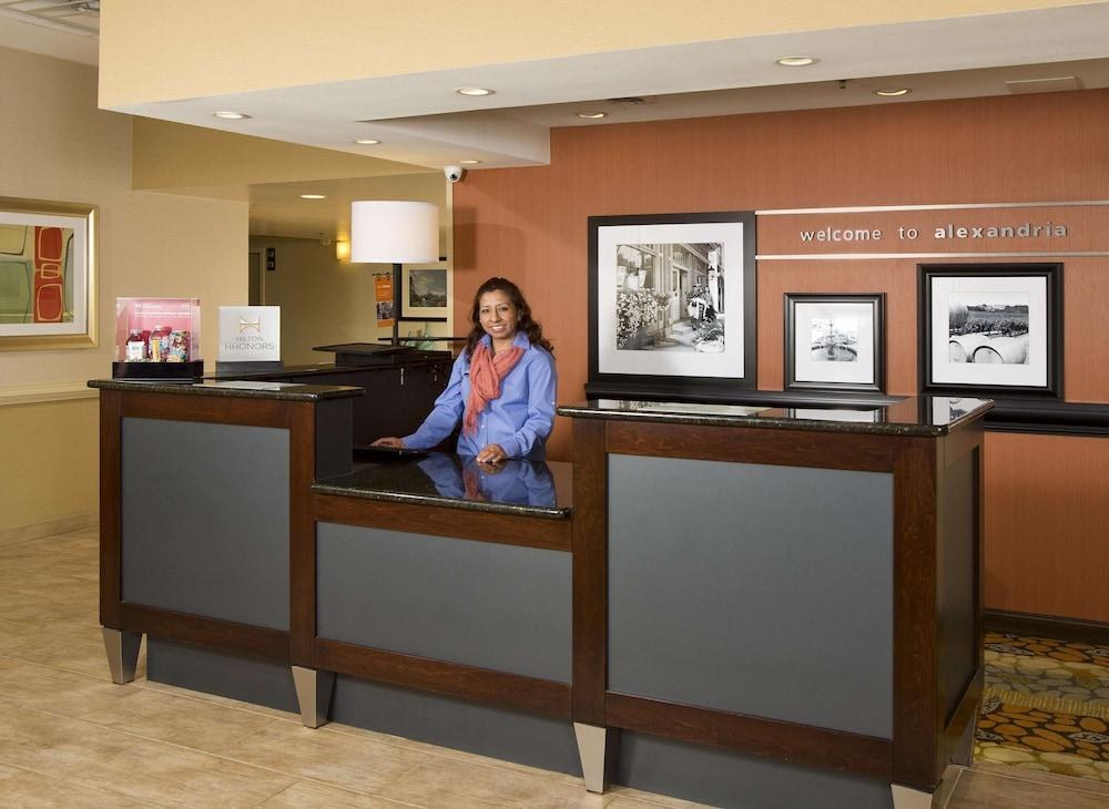 Hampton Inn Alexandria/Pentagon South photo 2
