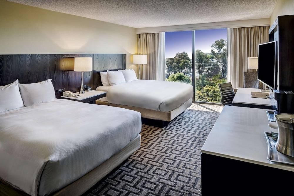 Hilton Sacramento Arden West photo 4