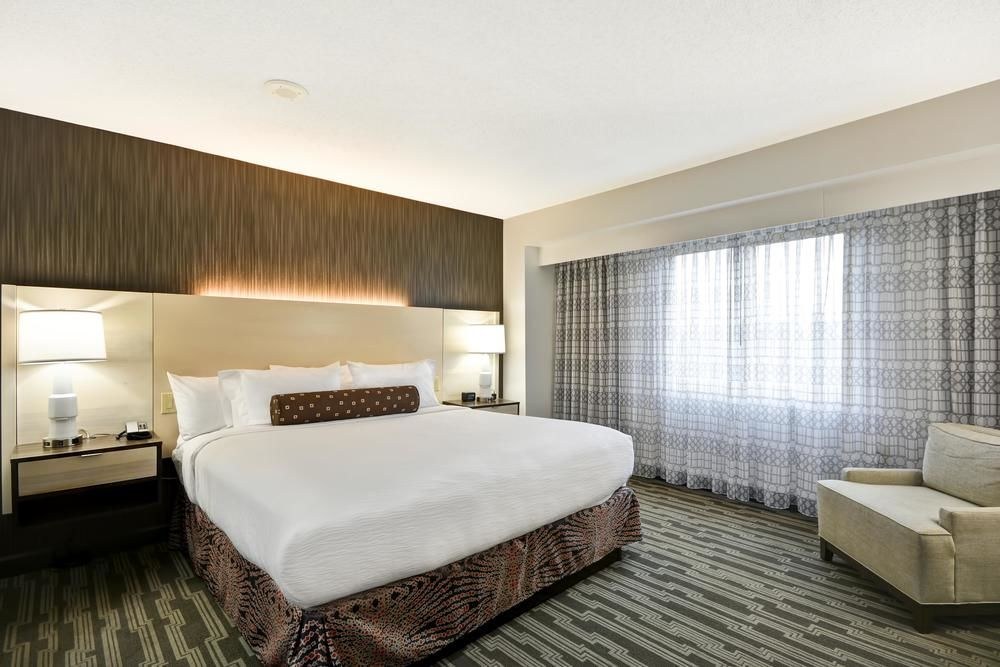 Embassy Suites by Hilton Charlotte