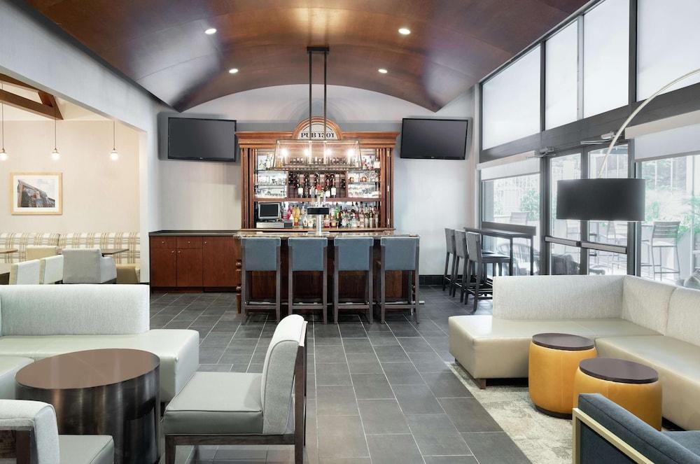 Hampton Inn Philadelphia Center City-Convention Center photo 2