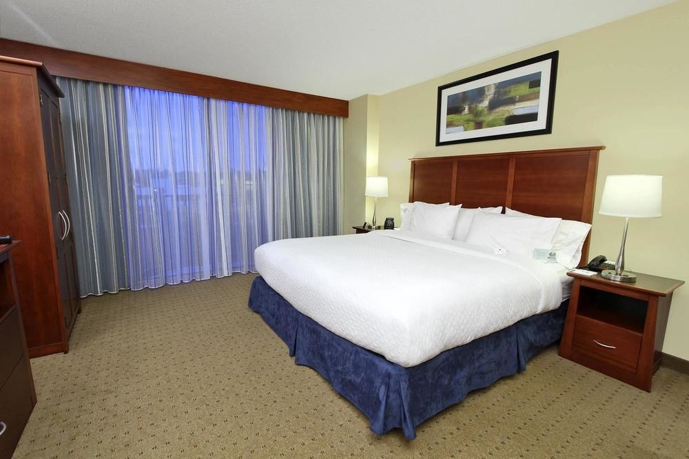 Embassy Suites by Hilton Baltimore Hunt Valley photo 1