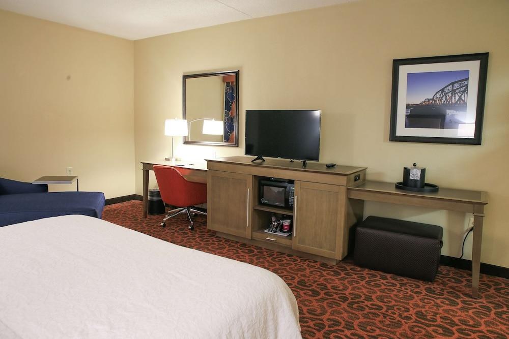 Hampton Inn Bordentown photo 4