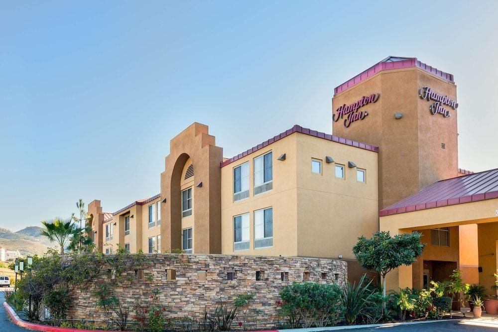 Hampton Inn San Marcos, CA photo 2