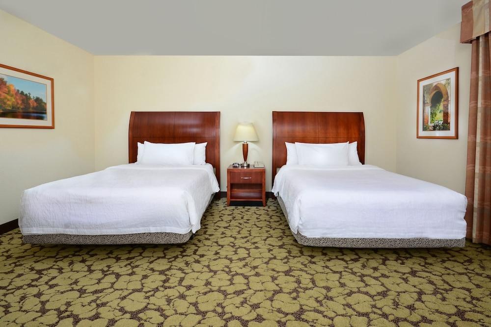 Hilton Garden Inn Raleigh Capital Blvd I-540 photo 3