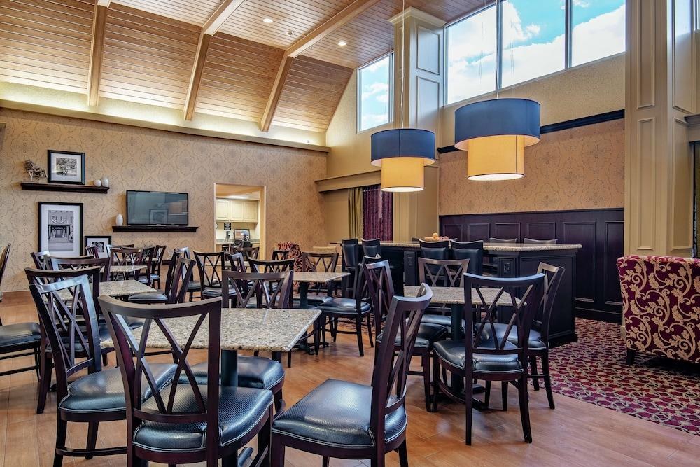 Hampton Inn & Suites Williamsburg-Richmond Rd. photo 3