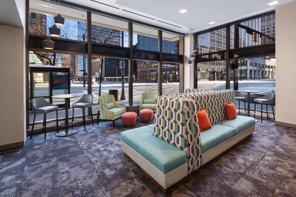 Hampton Inn Cleveland-Downtown photo 4
