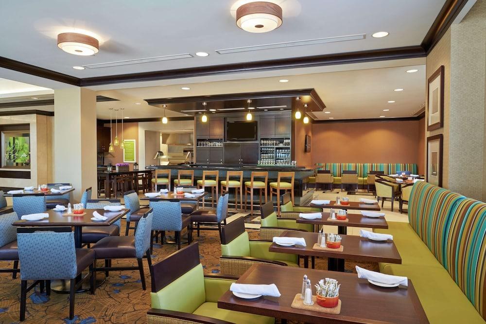 Hilton Garden Inn Toronto Airport West/Mississauga photo 4