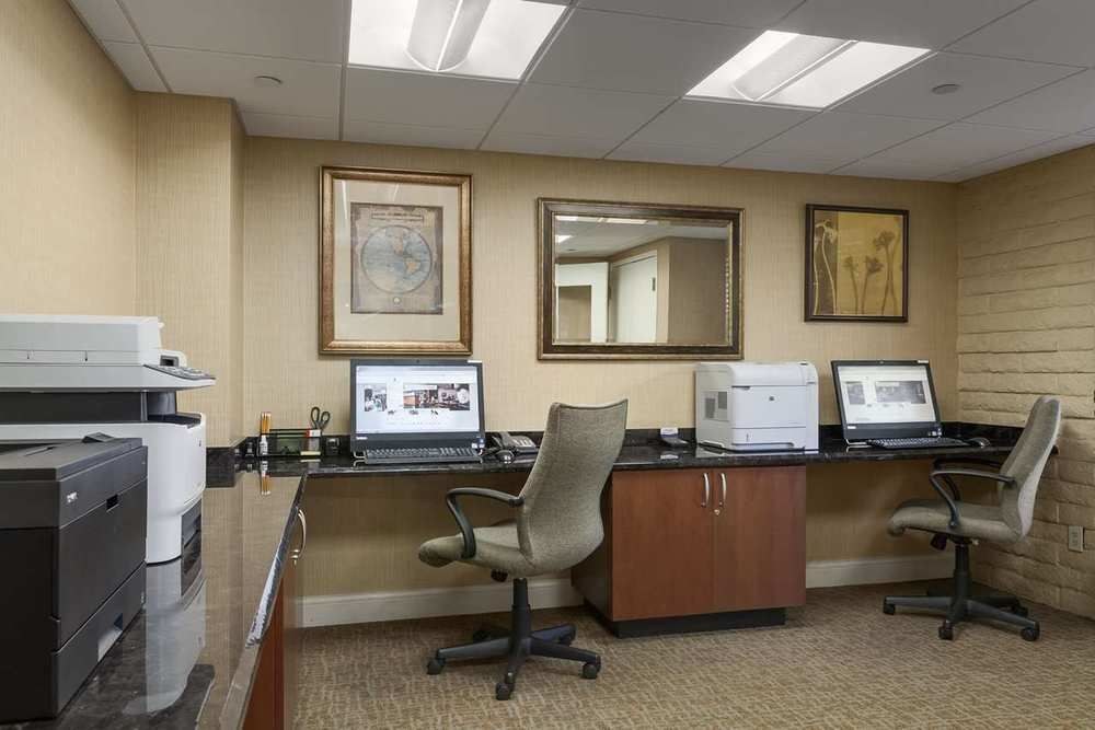 Embassy Suites by Hilton Phoenix Airport
