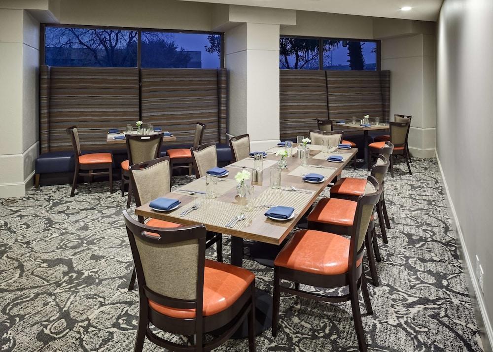 DoubleTree by Hilton San Antonio Downtown, TX photo 3