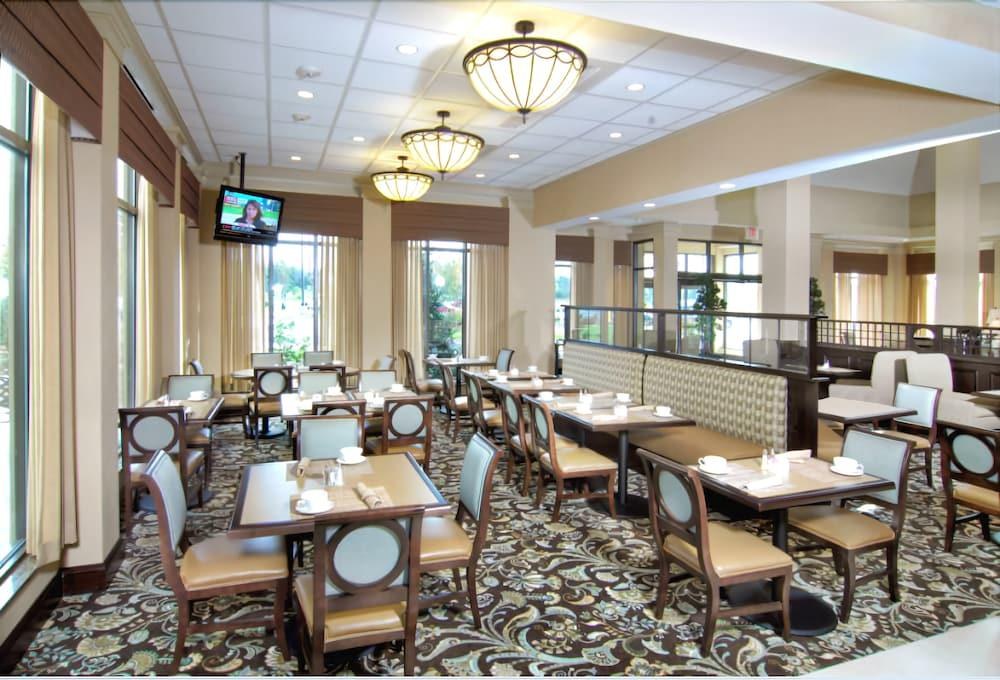 Hilton Garden Inn Charlotte/Ayrsley photo 3