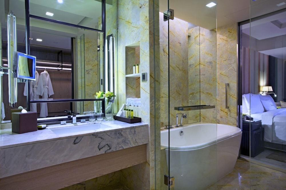DoubleTree by Hilton Sukhumvit Bangkok photo 3