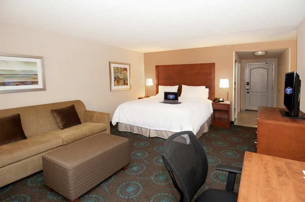 Hampton Inn by Hilton Brampton Toronto photo 1
