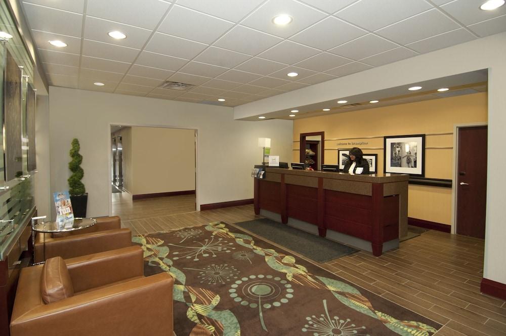Hampton Inn by Hilton Brampton Toronto photo 4