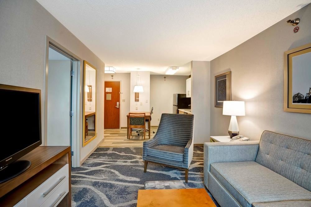 Homewood Suites by Hilton Chicago-Downtown photo 1