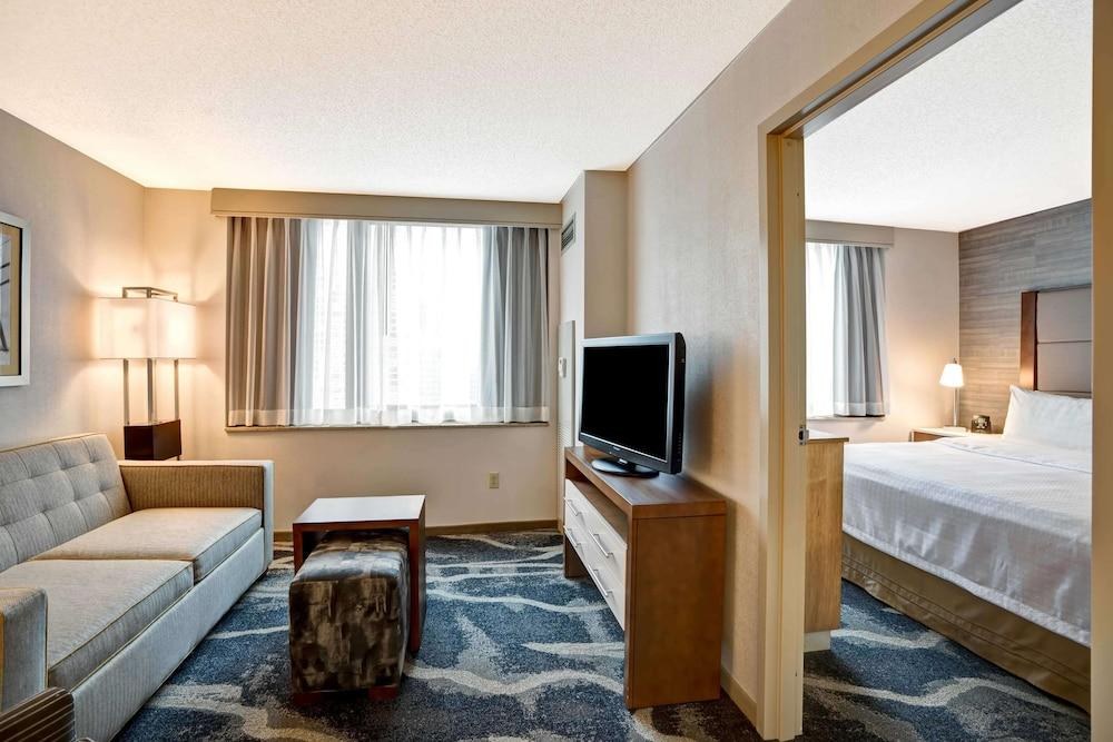 Homewood Suites by Hilton Chicago-Downtown photo 2