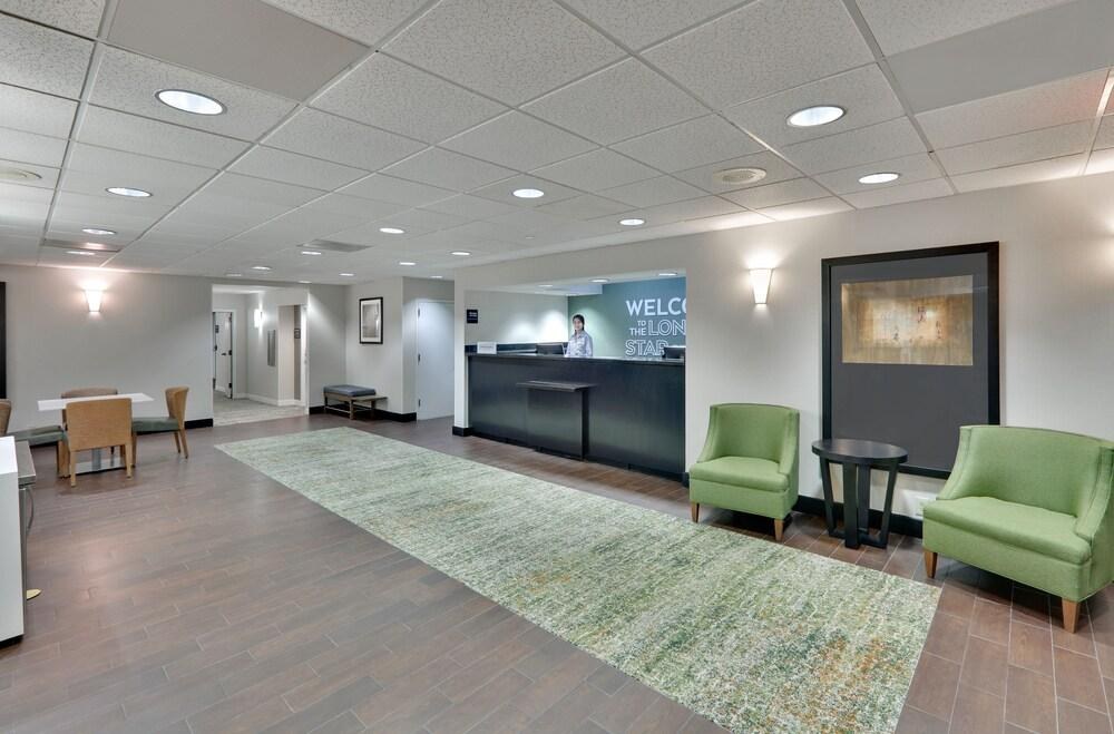 HAMPTON INN PLANO-NORTH DALLAS