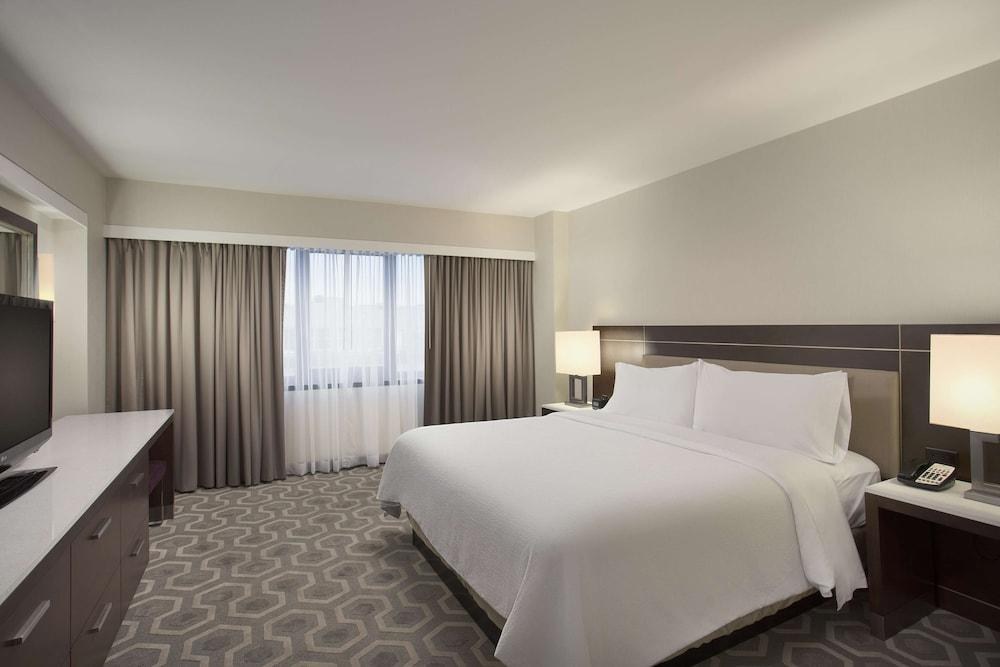 Embassy Suites by Hilton Washington DC Georgetown photo 4