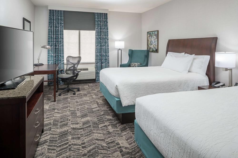 Hilton Garden Inn DFW North Grapevine photo 4
