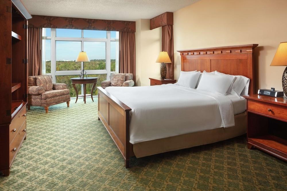 Embassy Suites by Hilton Charleston Airport Convention Ctr photo 4