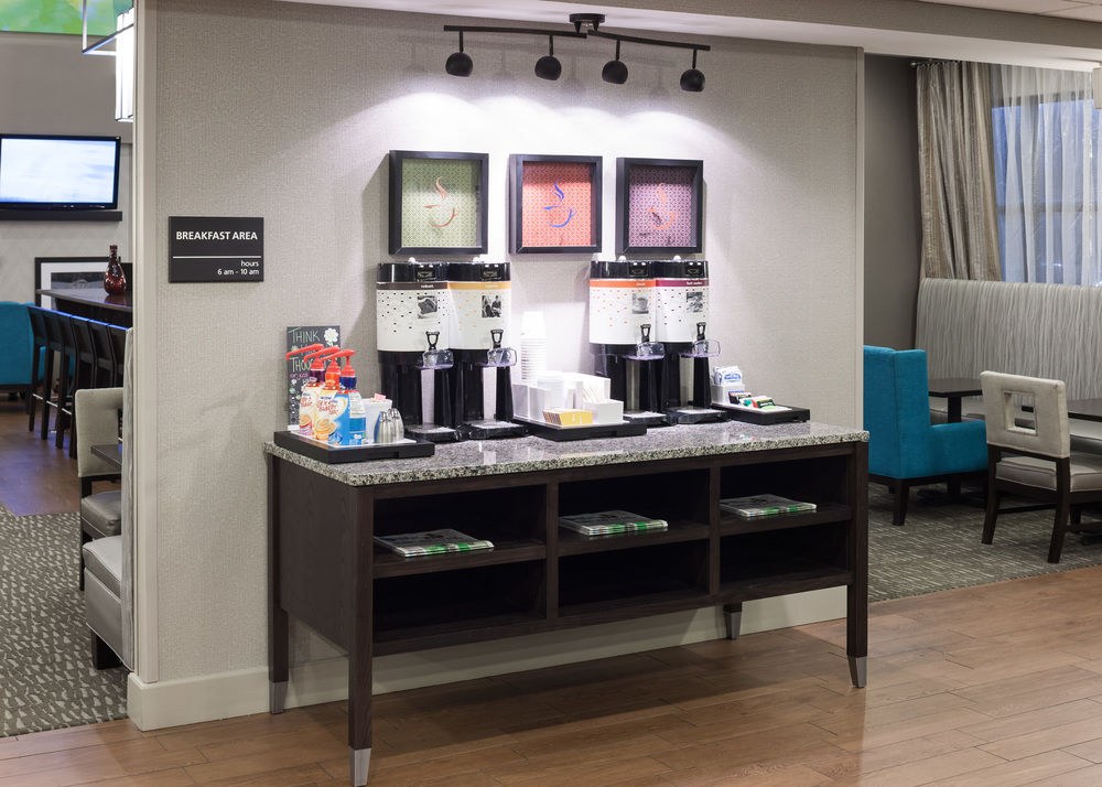 Hampton Inn & Suites Cedar Rapids - North