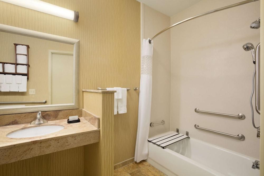 Hampton Inn Fort Worth Southwest Cityview photo 4