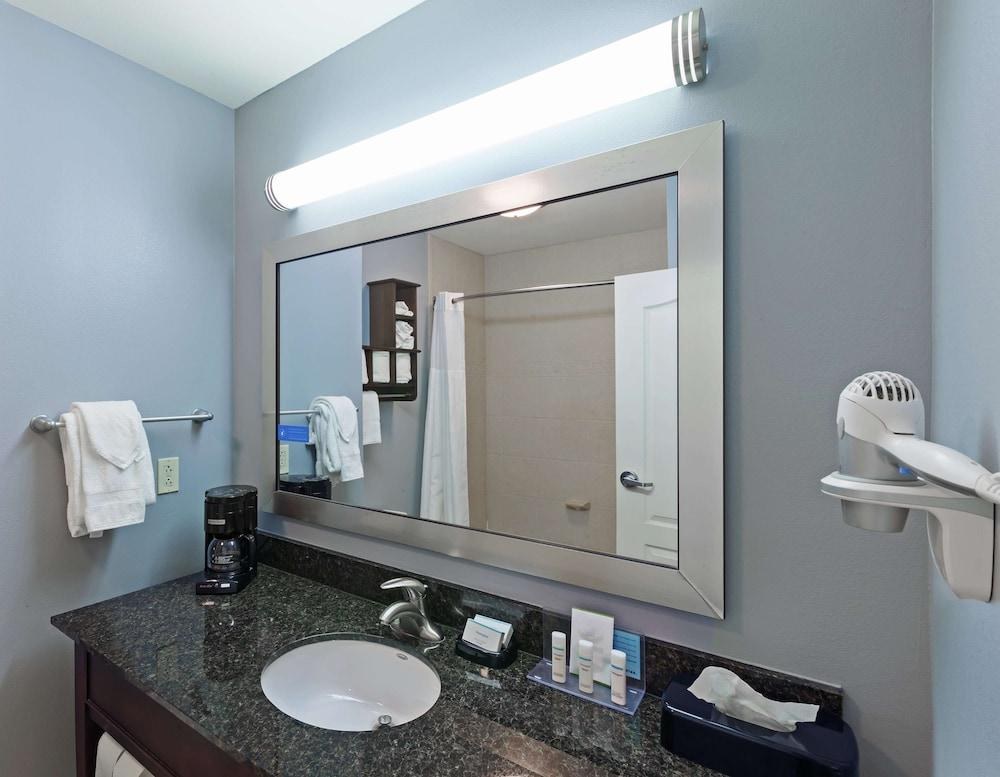 Hampton Inn & Suites Shreveport/Bossier City Airline Drive photo 4