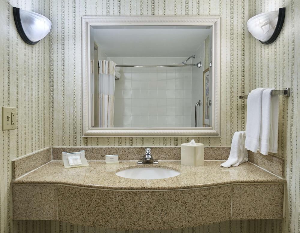 Hilton Garden Inn Charlotte Uptown photo 4
