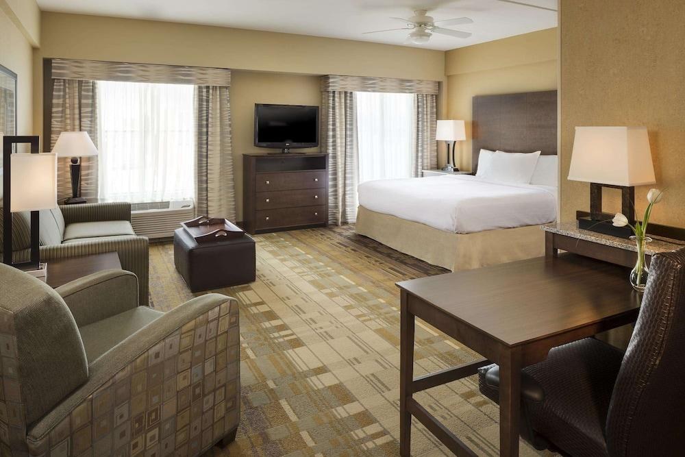 Homewood Suites by Hilton Coralville - Iowa River Landing photo 4