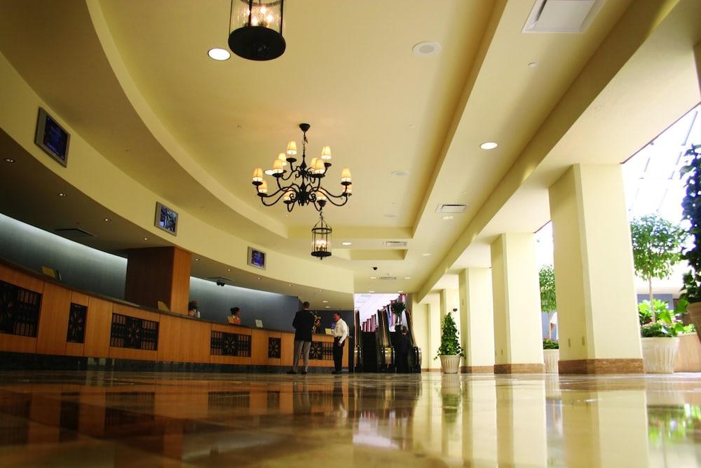 Hilton New Orleans Riverside photo 4