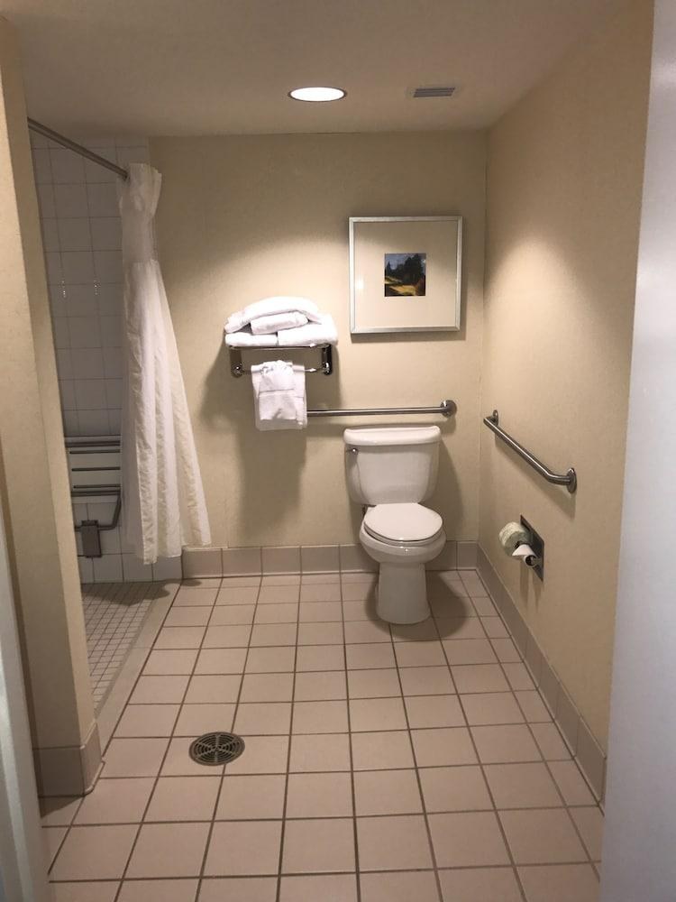 Hilton Garden Inn Ithaca photo 4