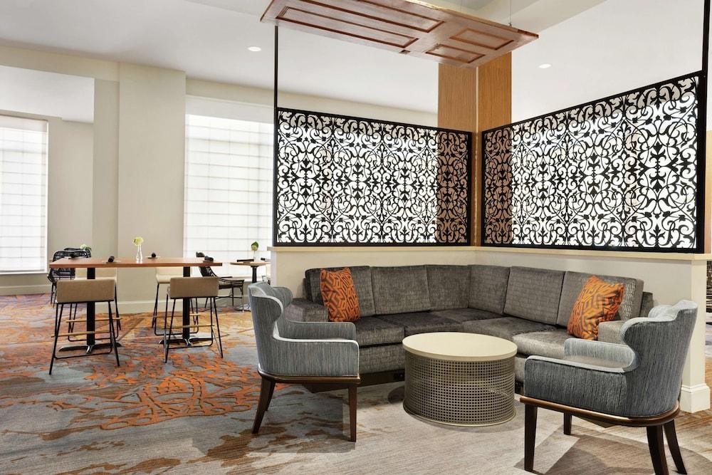 Hilton Garden Inn New Orleans Convention Center photo 4