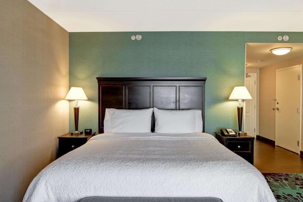 Hampton Inn by Hilton Toronto Airport Corporate Centre photo 4