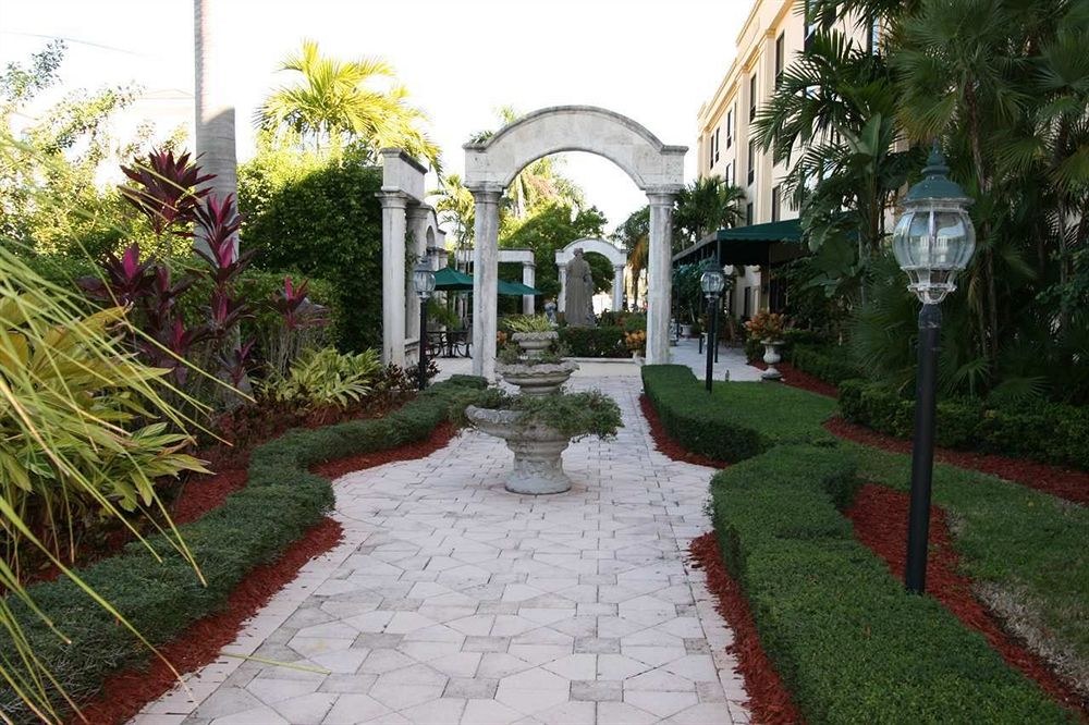 Hampton Inn Palm Beach Gardens photo 4