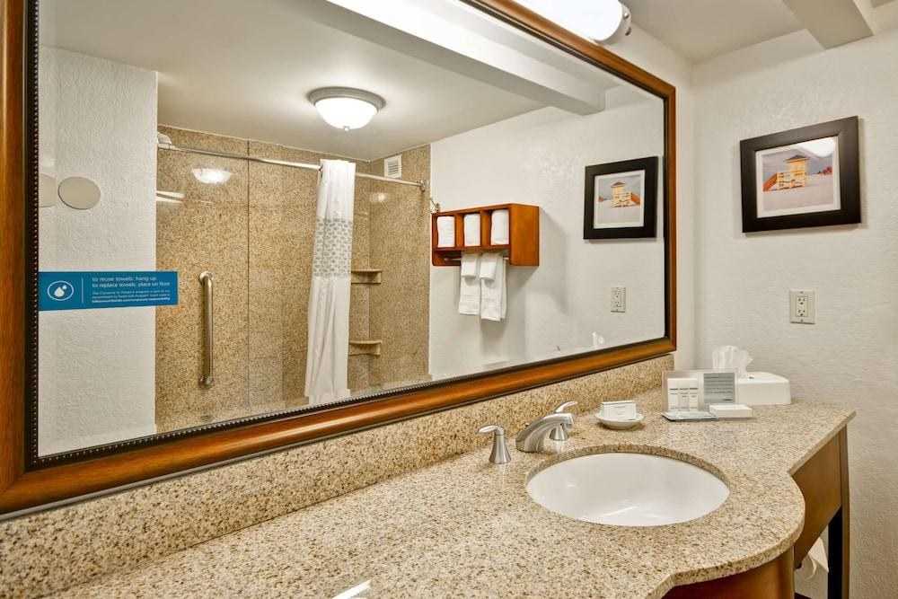 Hampton Inn Sarasota - I-75 Bee Ridge photo 3