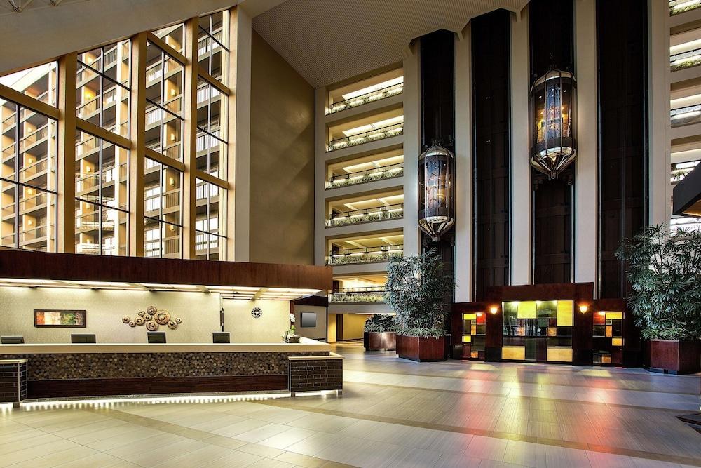 Hilton Bellevue photo 3