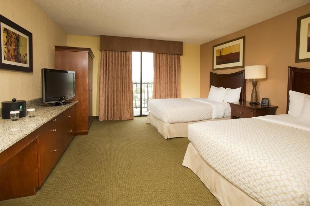 Embassy Suites by Hilton Tulsa I-44 photo 1