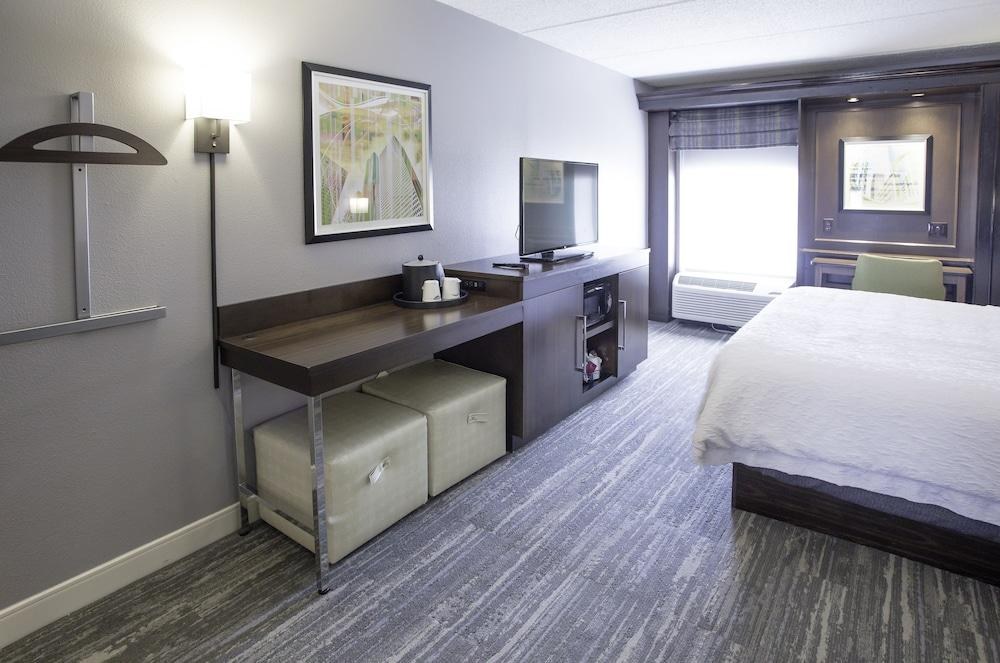 Hampton Inn Houston I-10W Energy Corridor photo 2