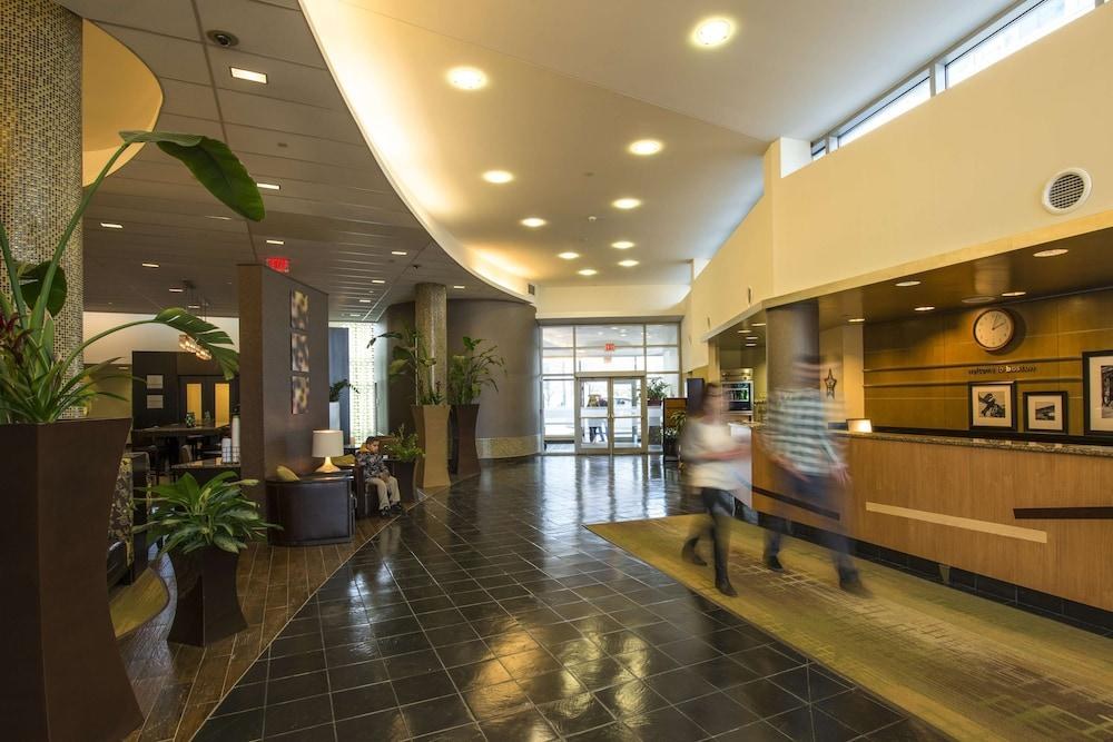 Hampton Inn & Suites Boston Crosstown Center photo 4