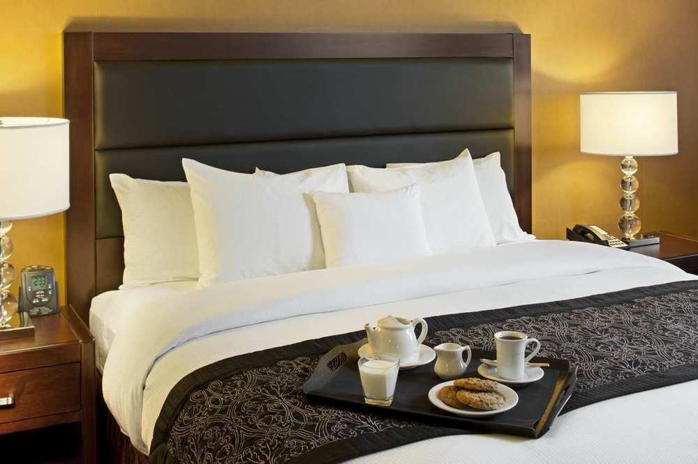 DoubleTree by Hilton Cleveland Downtown - Lakeside photo 1