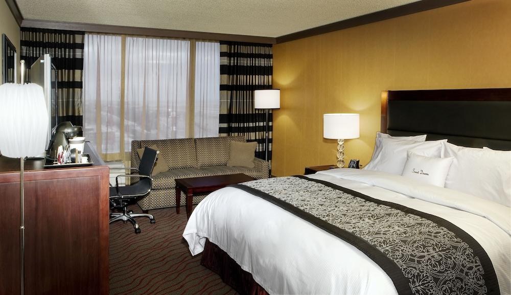 DoubleTree by Hilton Cleveland Downtown - Lakeside photo 3