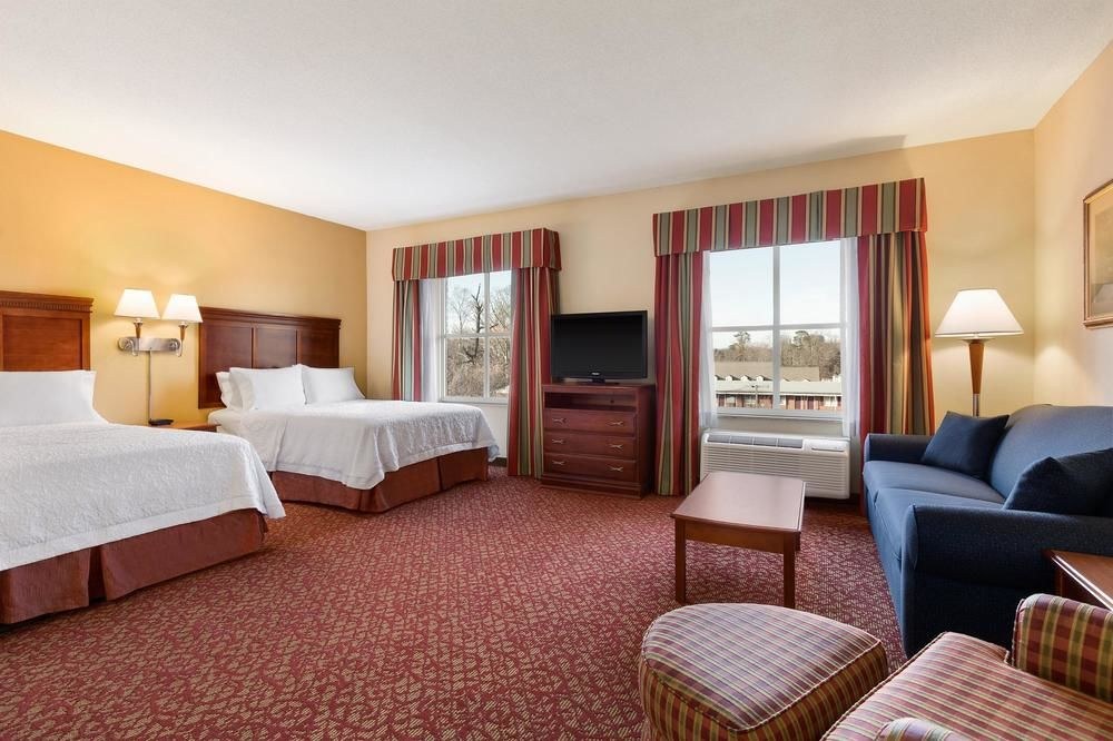 Hampton Inn & Suites Williamsburg Historic District photo 1