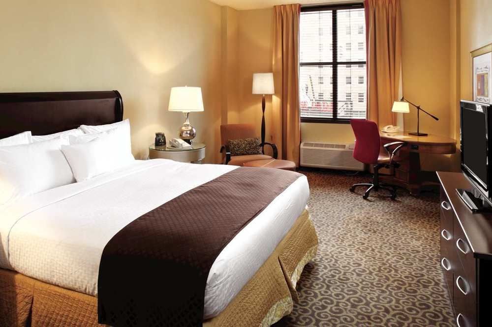 DoubleTree by Hilton Memphis Downtown