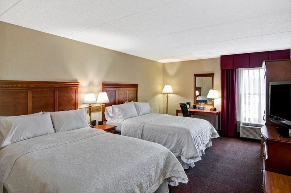 Hampton Inn Albany-Wolf Road (Airport) photo 1