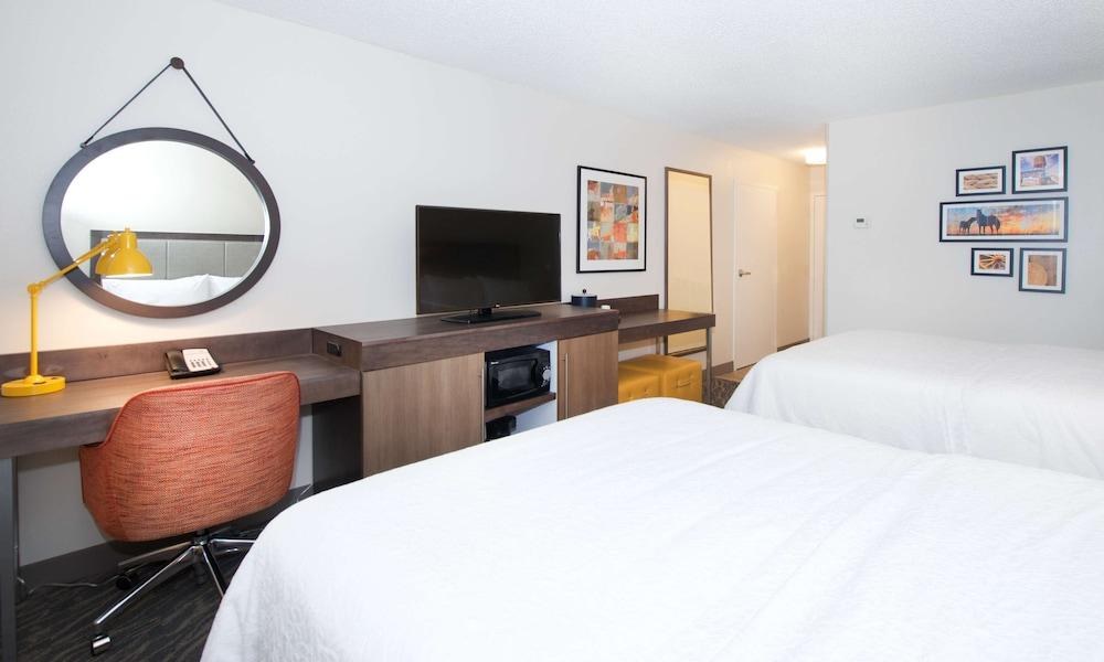 Hampton Inn & Suites N. Ft. Worth-Alliance Airport photo 4