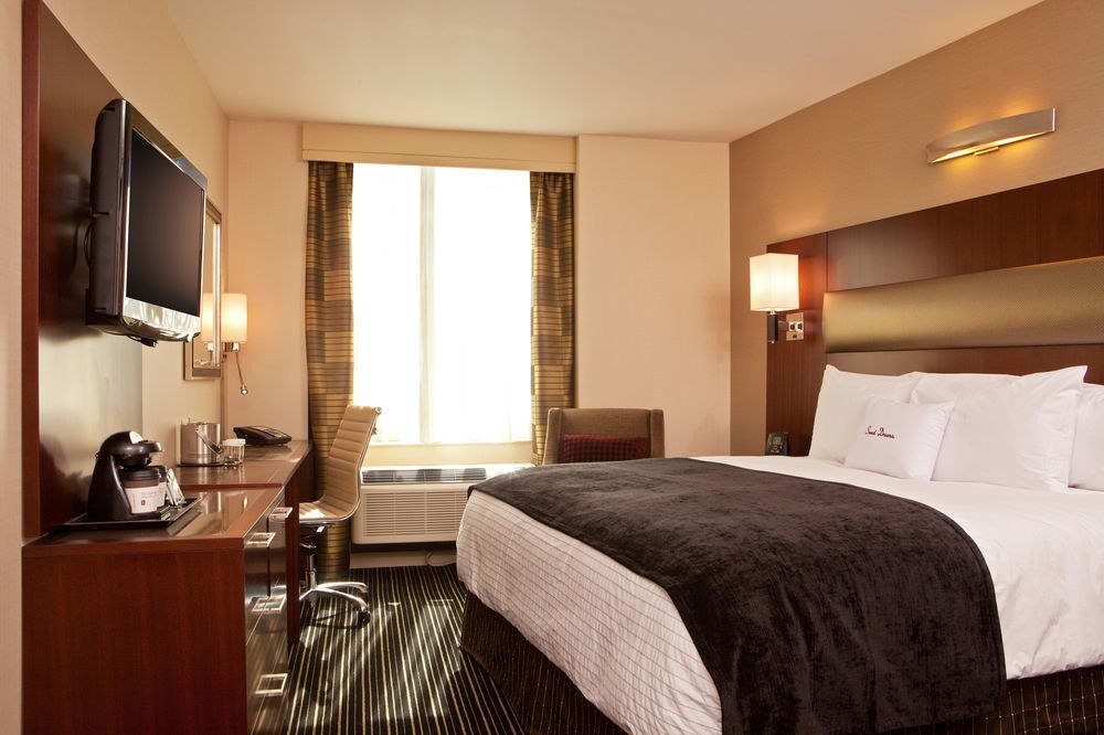 DoubleTree by Hilton New York Downtown photo 1