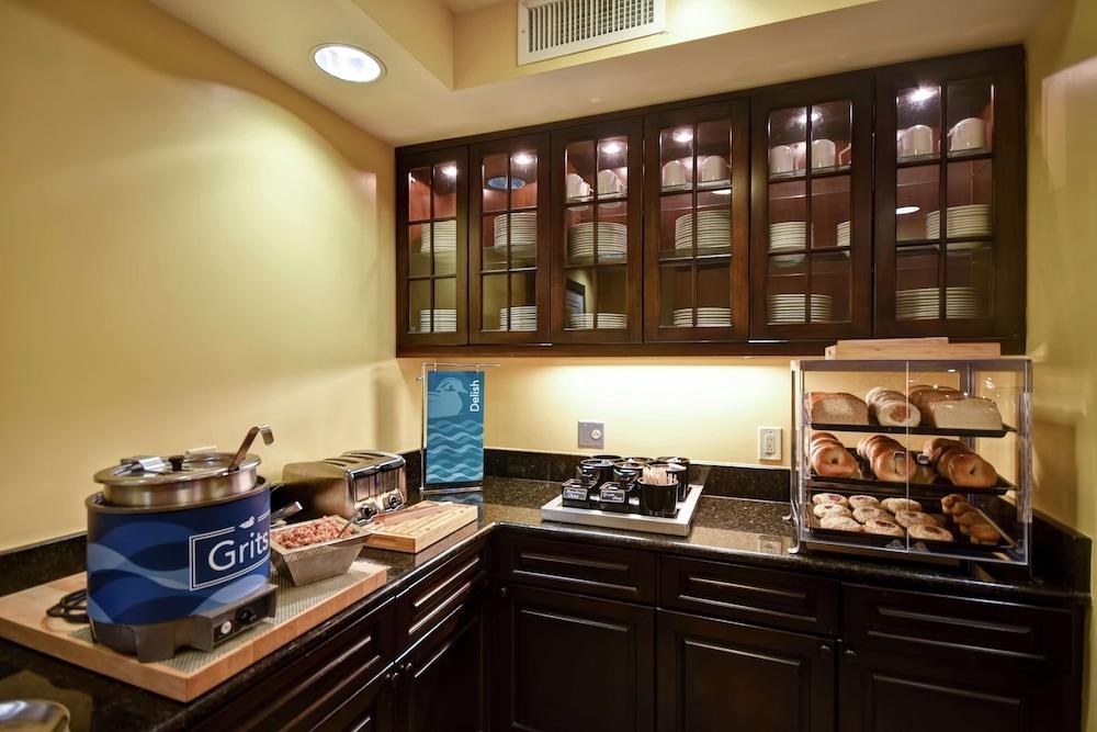 Homewood Suites by Hilton Charleston Airport photo 3